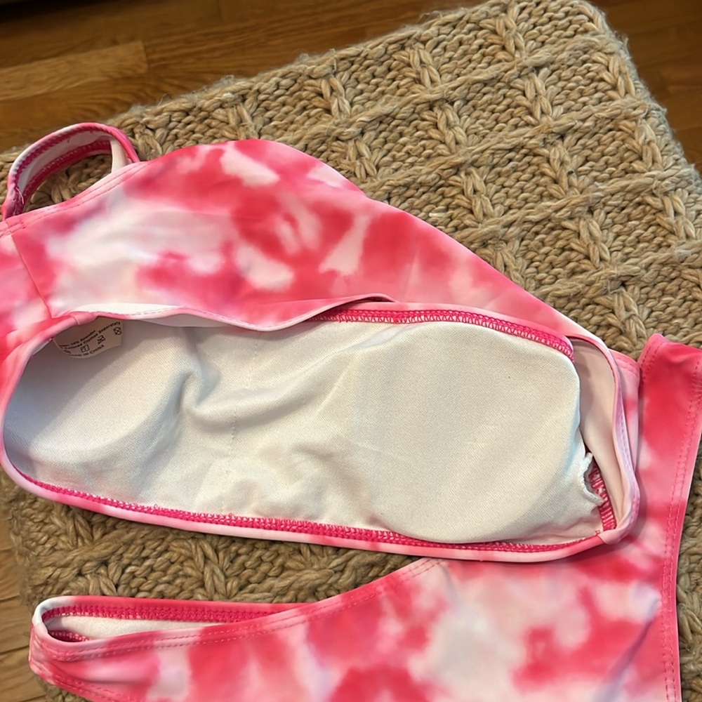 Bathing suit - Picture 2 of 3